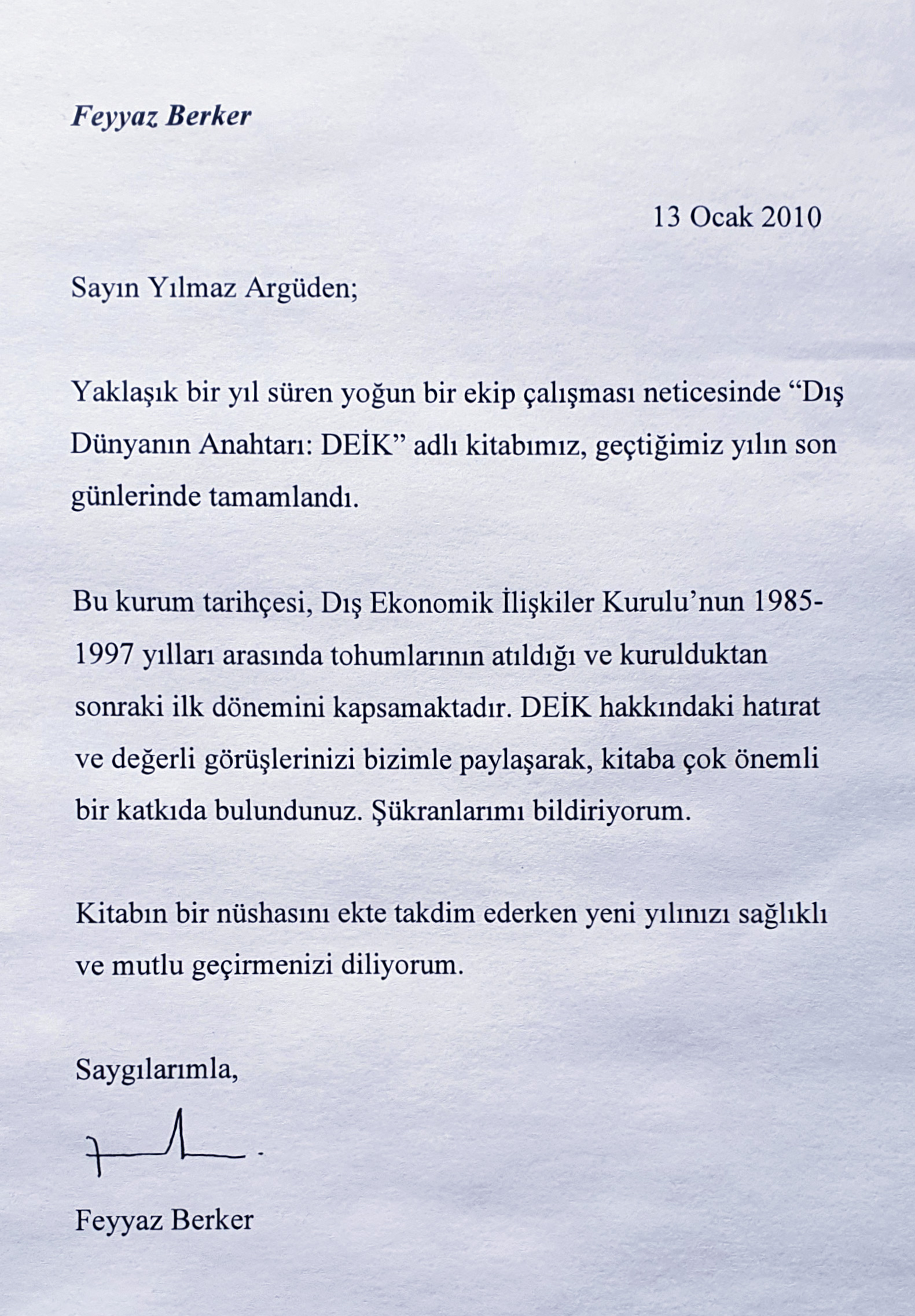 Çocuğunun yanında soyunan kadın